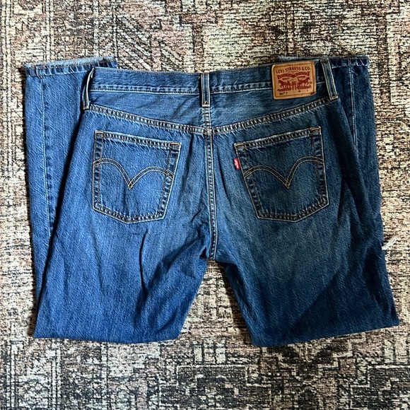 Levi’s 501 cropped jeans 28 - Picture 2 of 4
